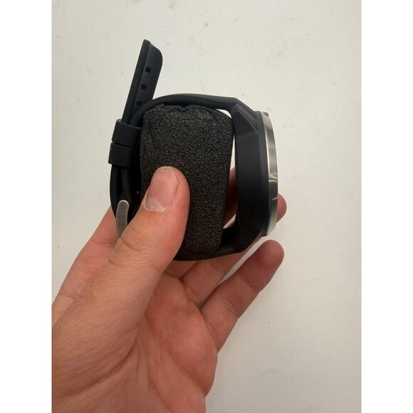 SUUNTO Digital Watch Black Rubber Strap With Charger & Box Tested Working main image 8